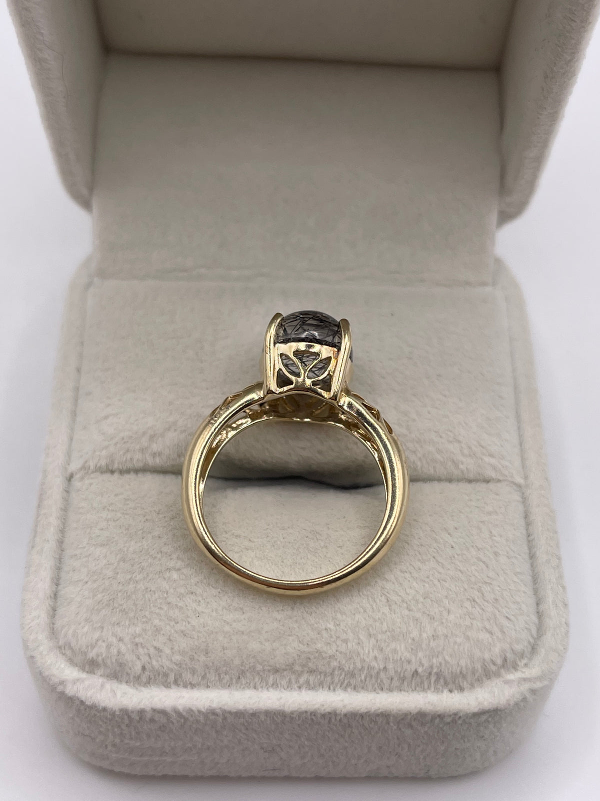 9ct gold rutile quartz ring