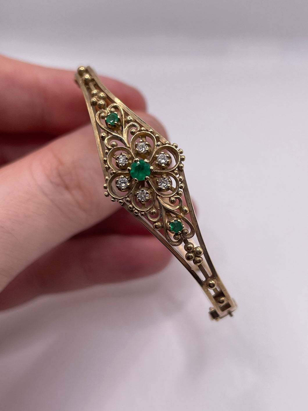 9ct gold emerald and diamond bangle