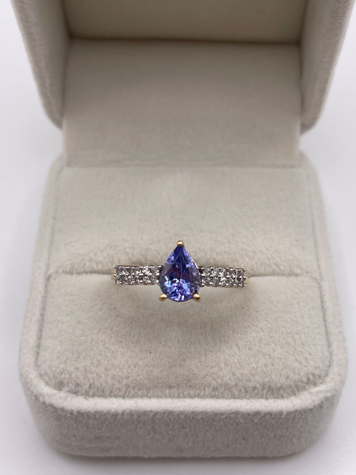 9ct gold tanzanite and zircon ring