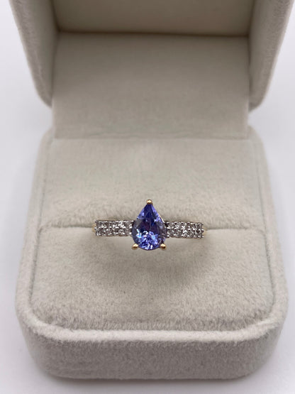 9ct gold tanzanite and zircon ring