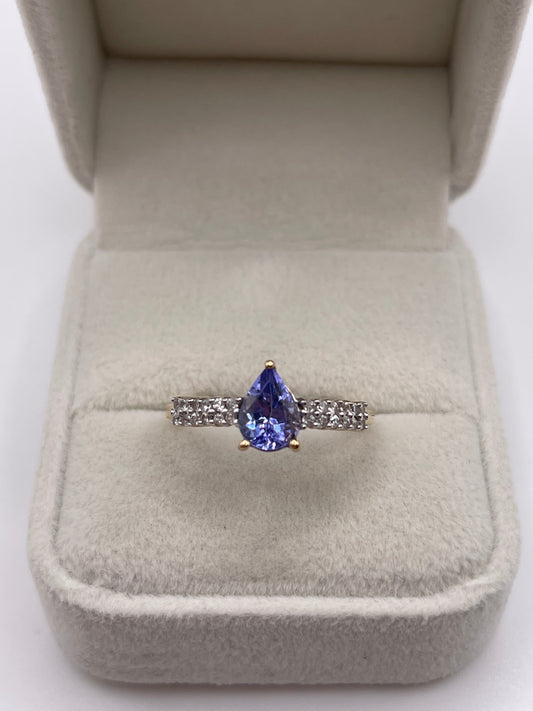9ct gold tanzanite and zircon ring