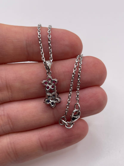 18ct white gold sapphire and diamond necklace