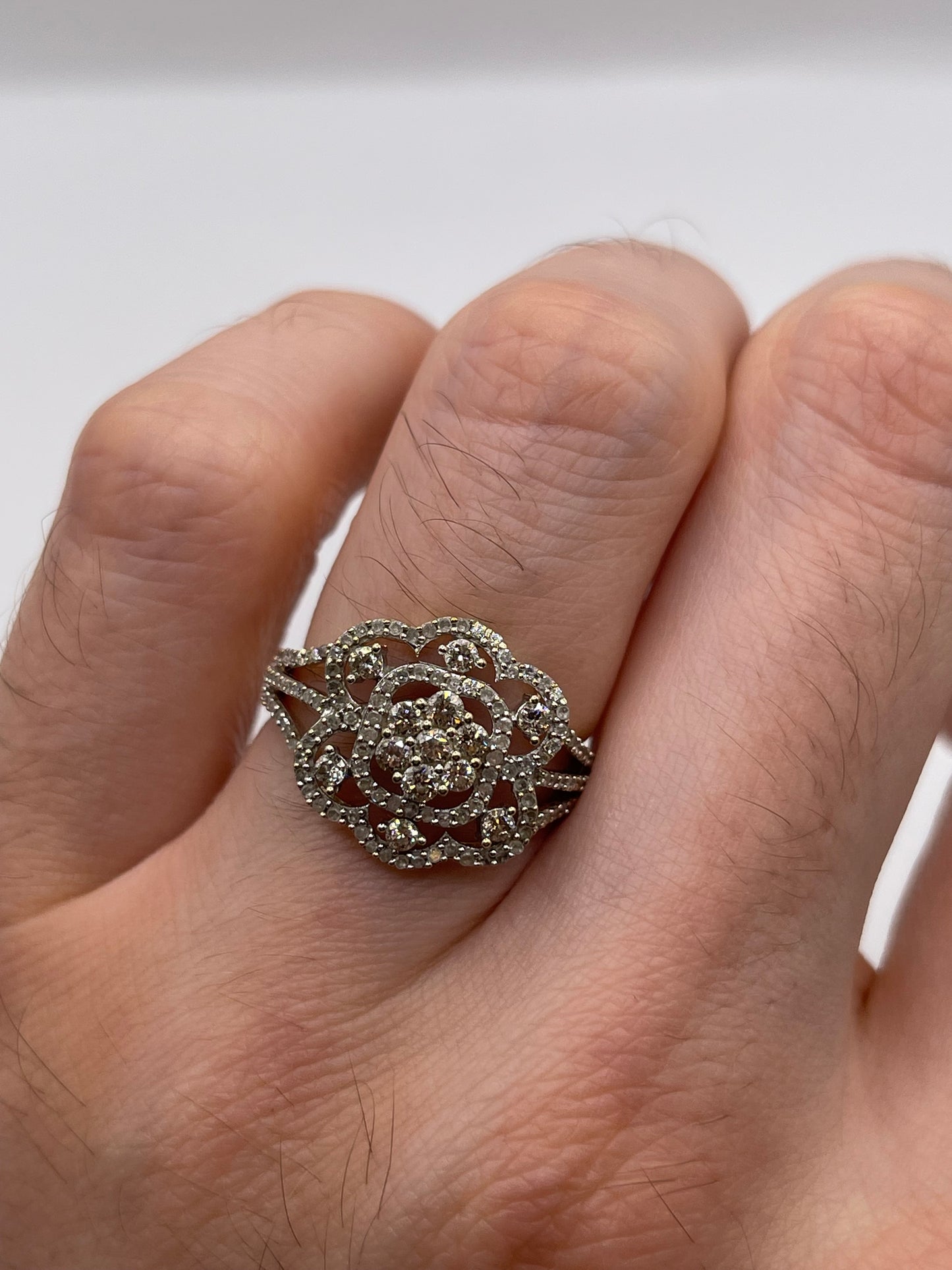 9ct gold diamond cluster ring