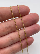 Load image into Gallery viewer, 18ct gold chain 261
