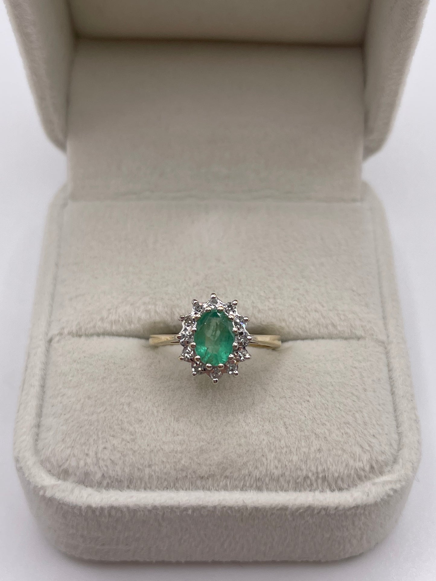 9ct gold emerald and diamond ring