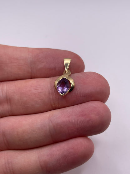 9ct gold amethyst pendant