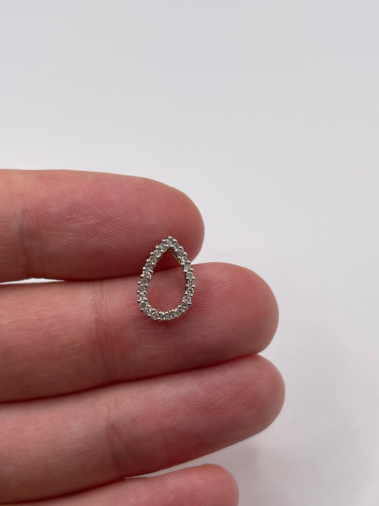 9ct gold diamond pendant