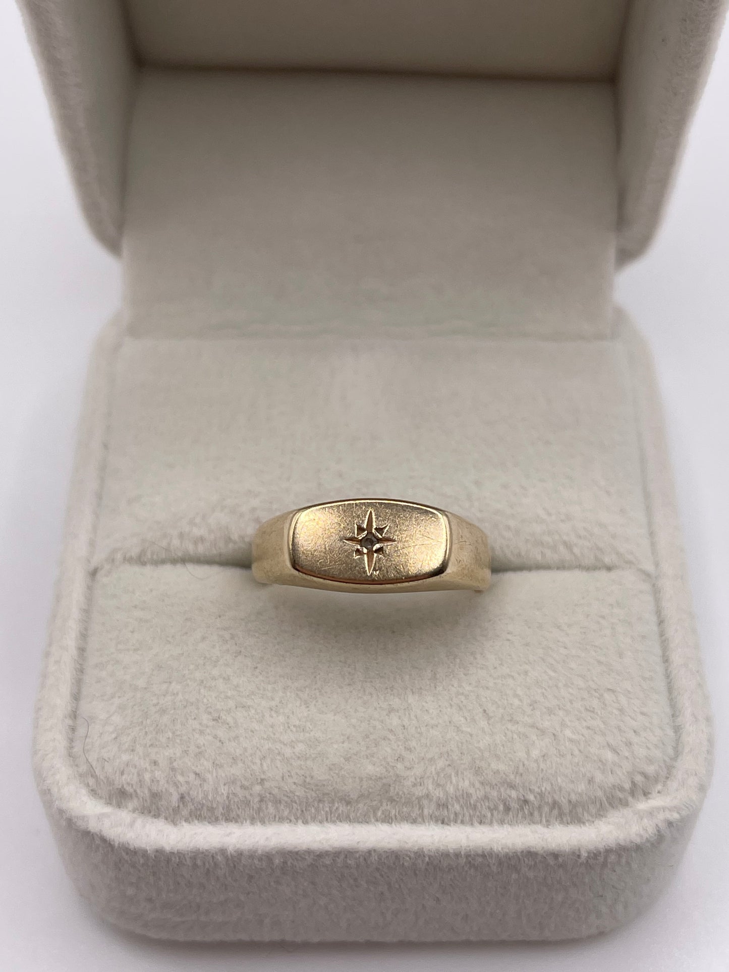 9ct gold diamond signet ring