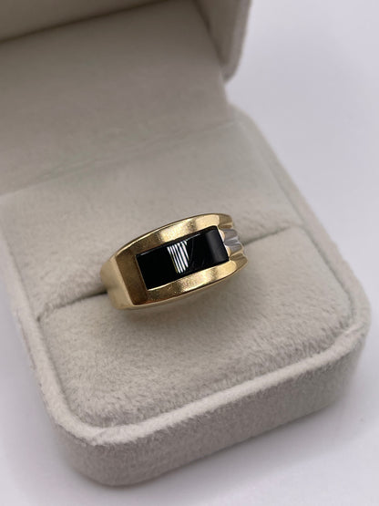 9ct gold onyx ring