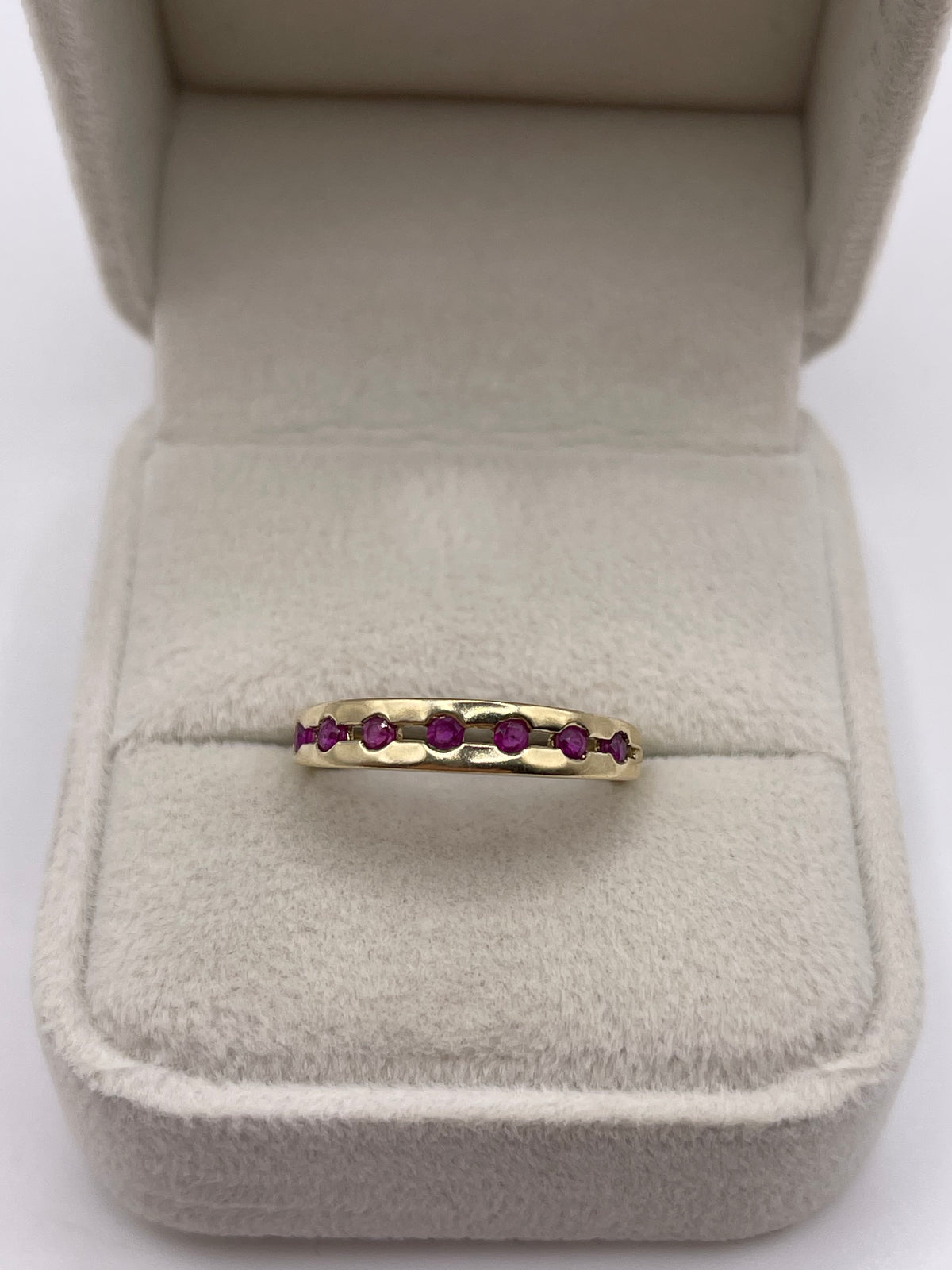 9ct gold ruby ring