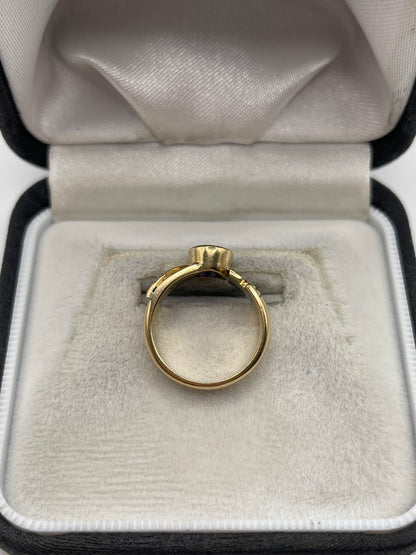18ct gold sapphire ring