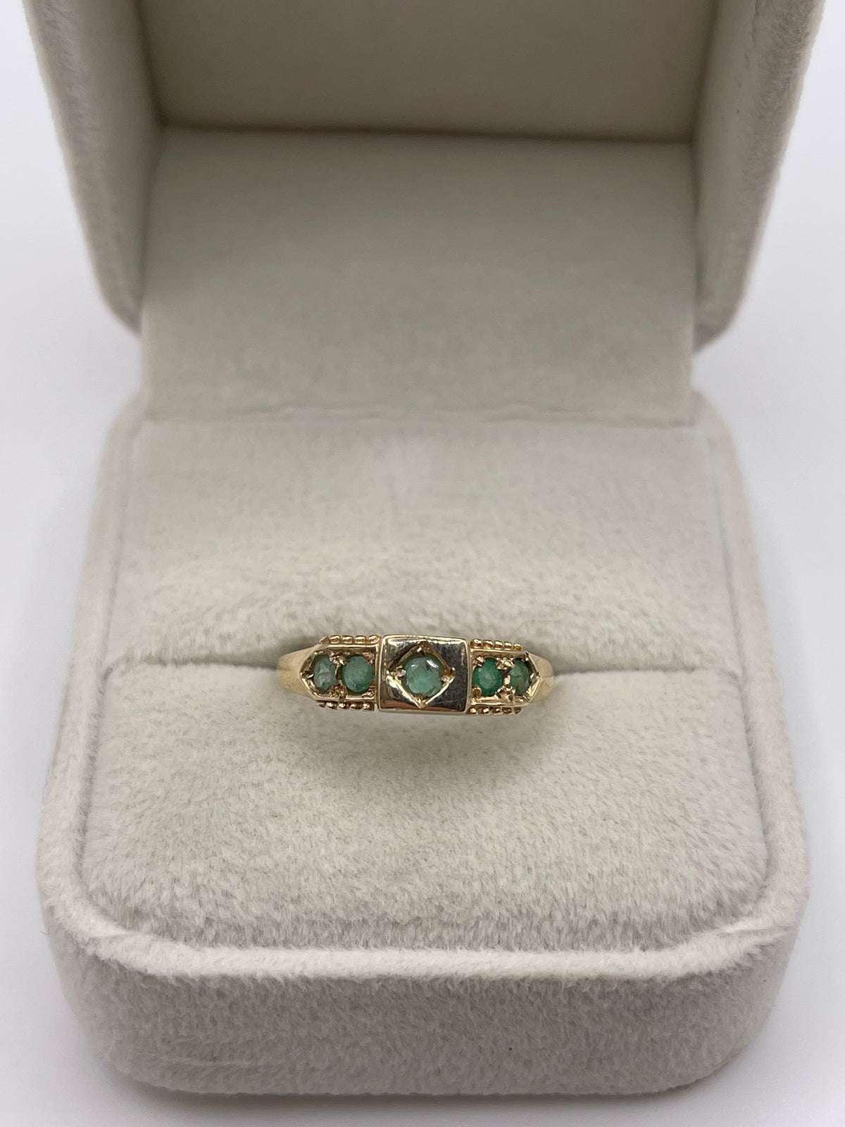 9ct gold emerald ring