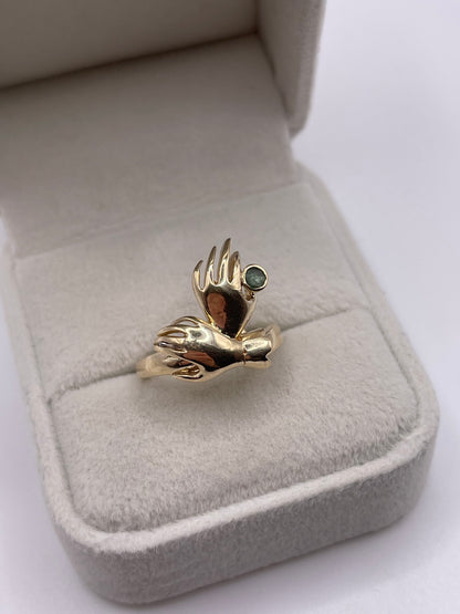 9ct gold emerald hand ring