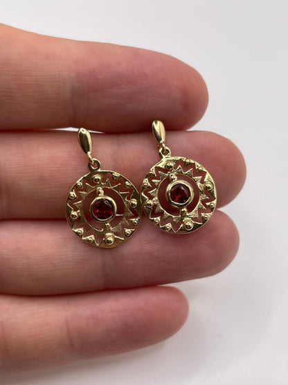 9ct gold garnet earrings