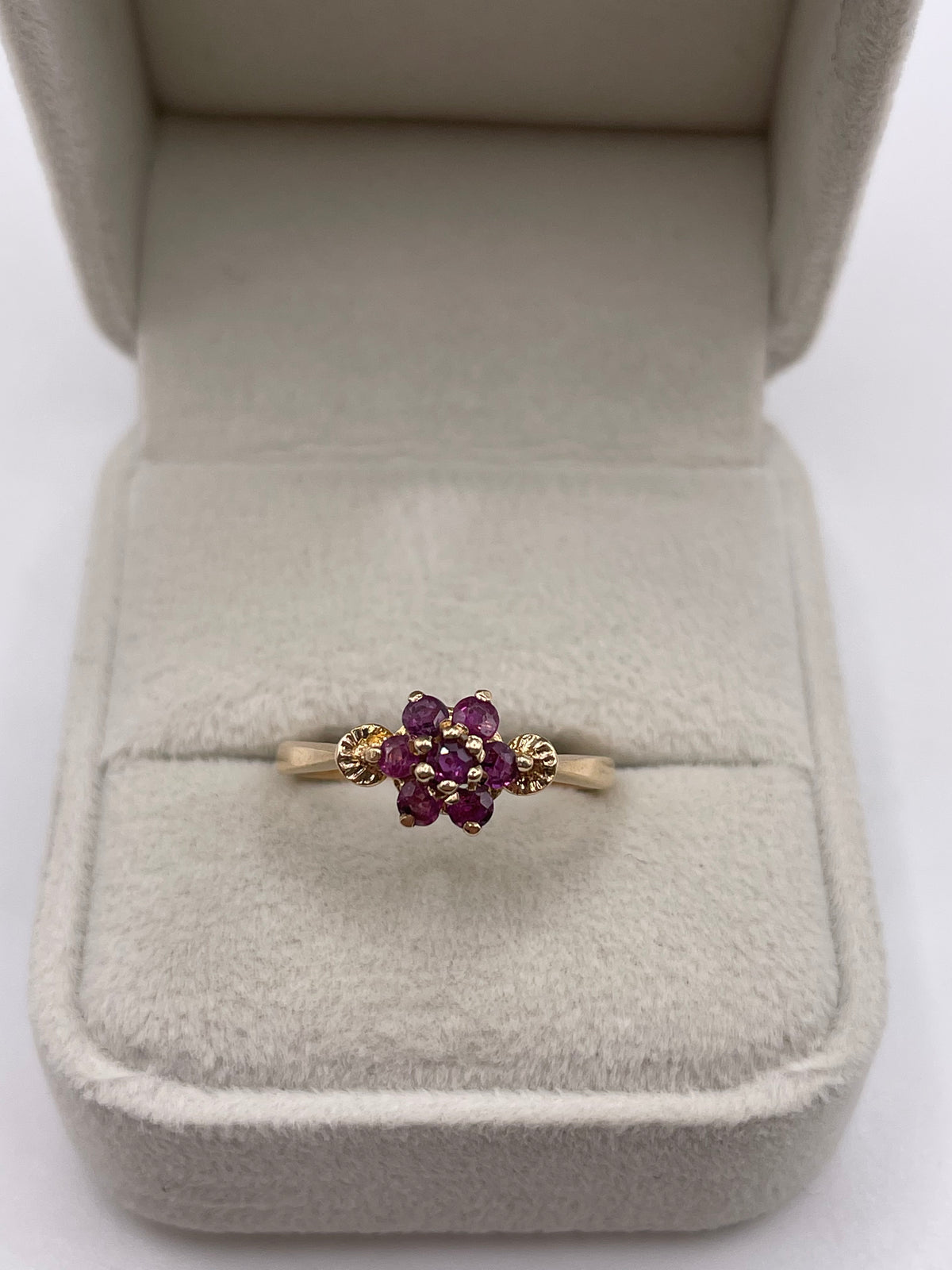 9ct gold ruby cluster ring