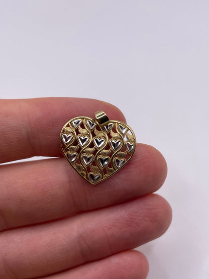 9ct gold heart pendant