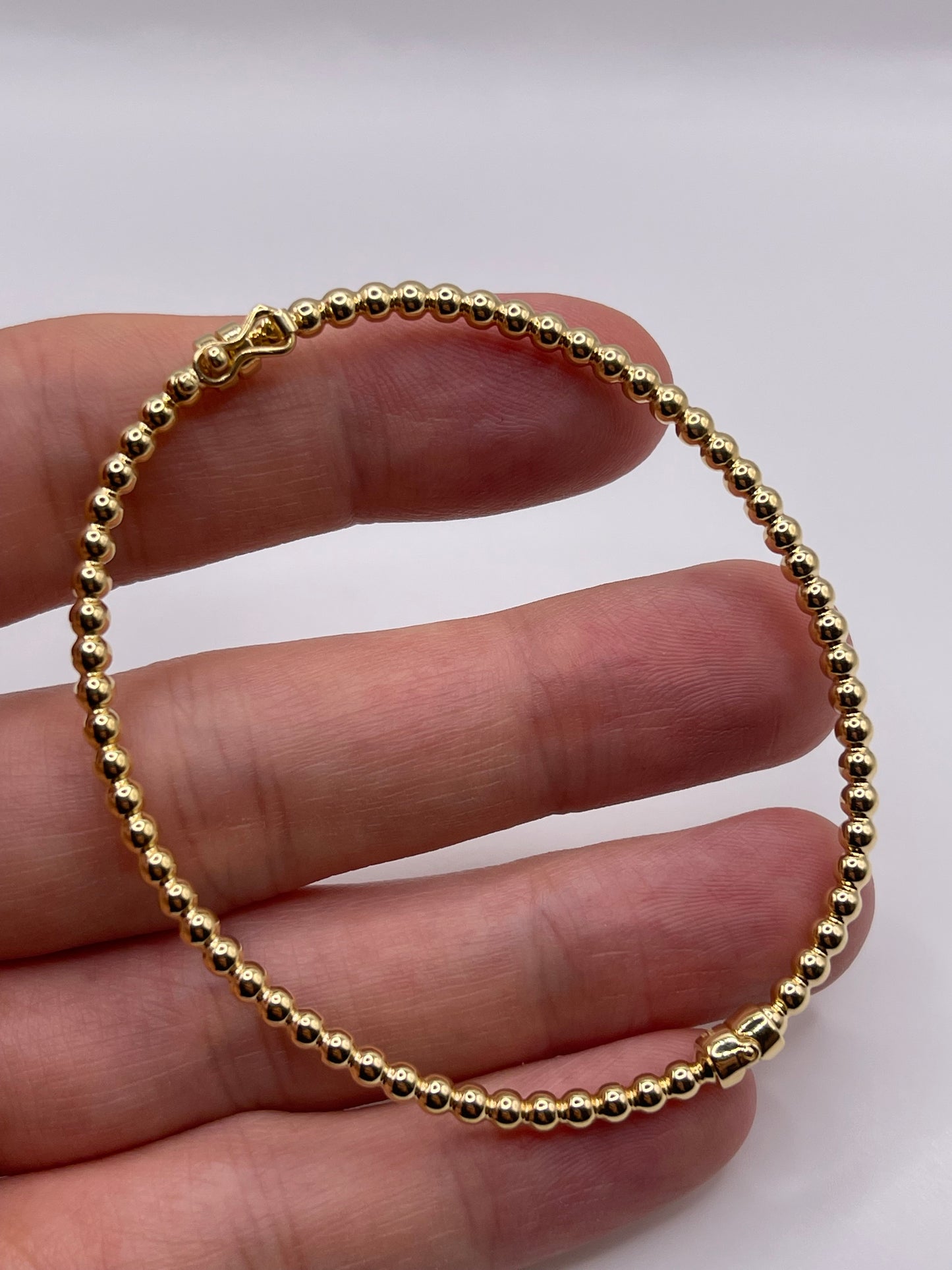 9ct gold bangle
