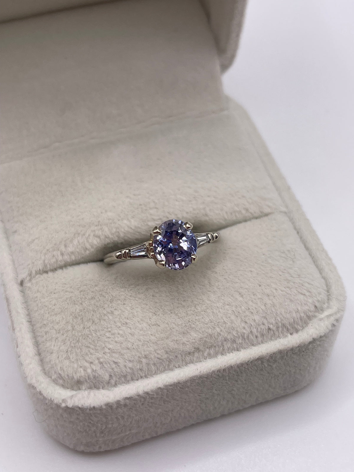 14ct white gold sapphire and diamond ring