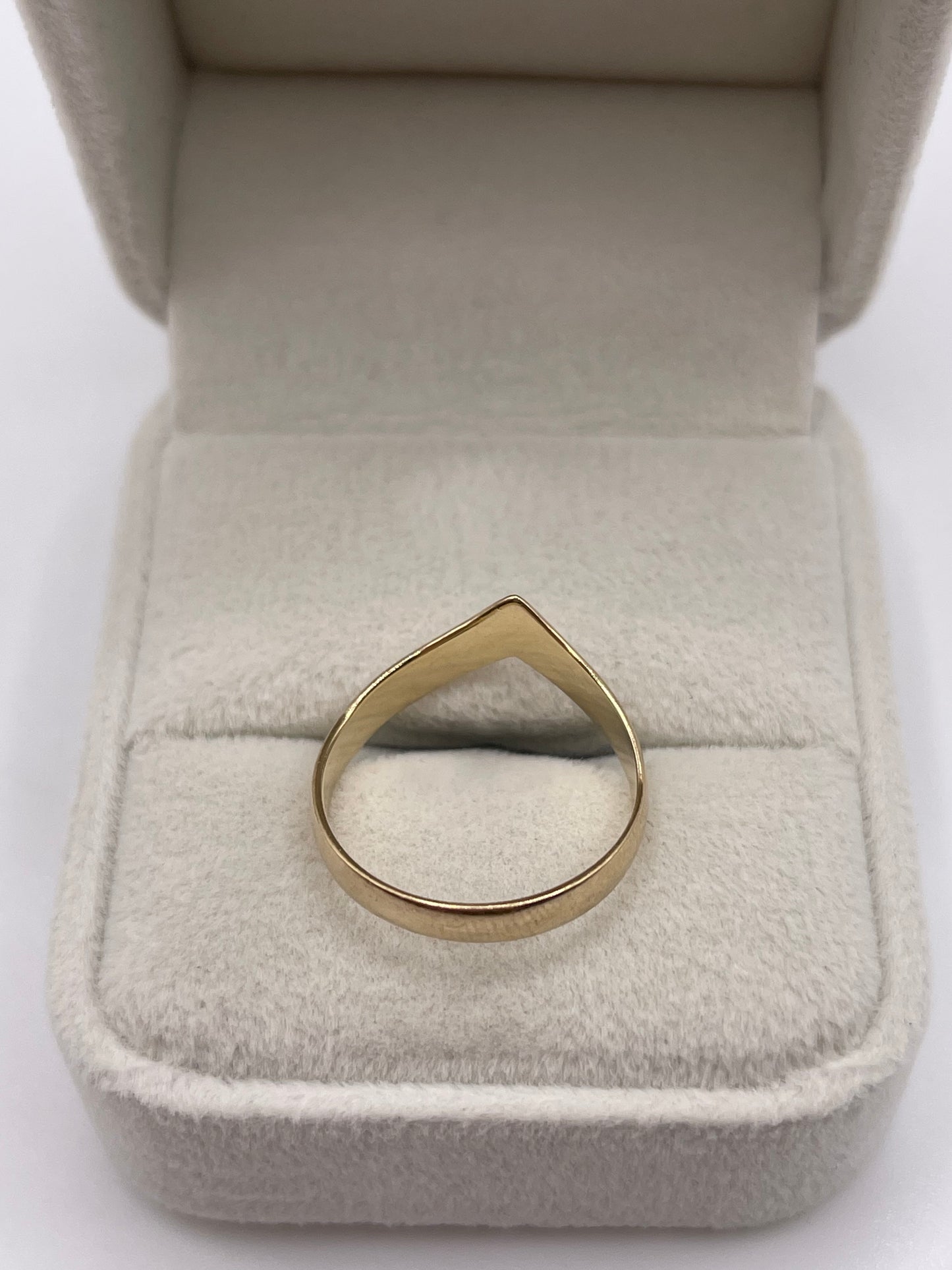 9ct gold wishbone ring