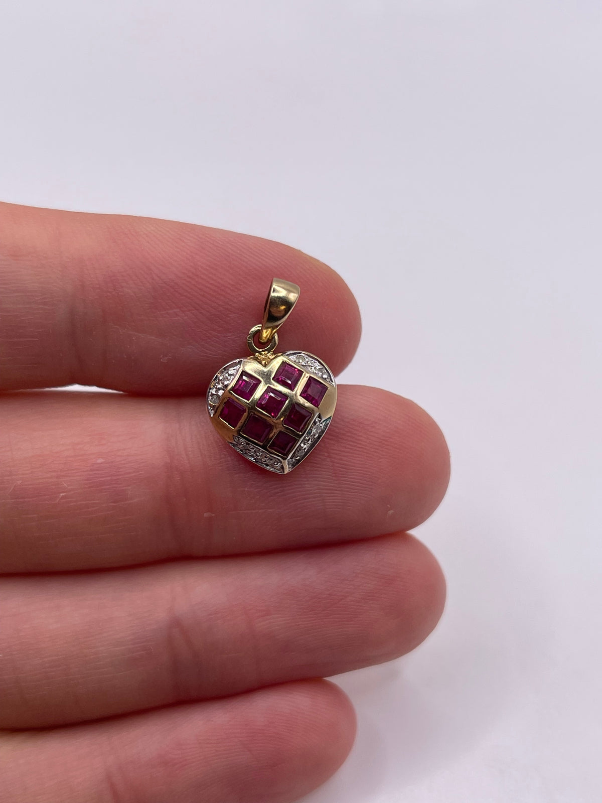9ct gold ruby and diamond heart pendant