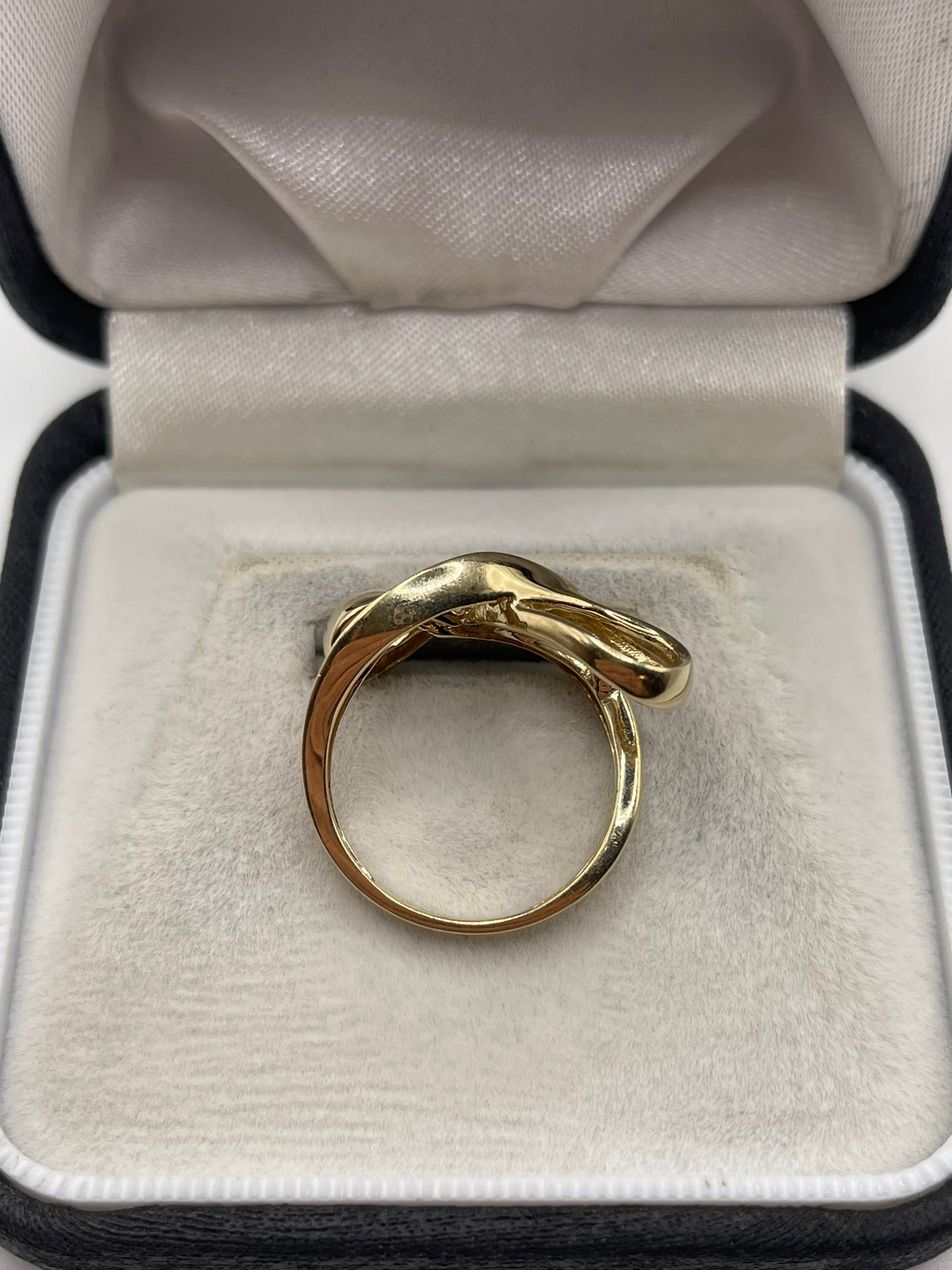 9ct gold ring