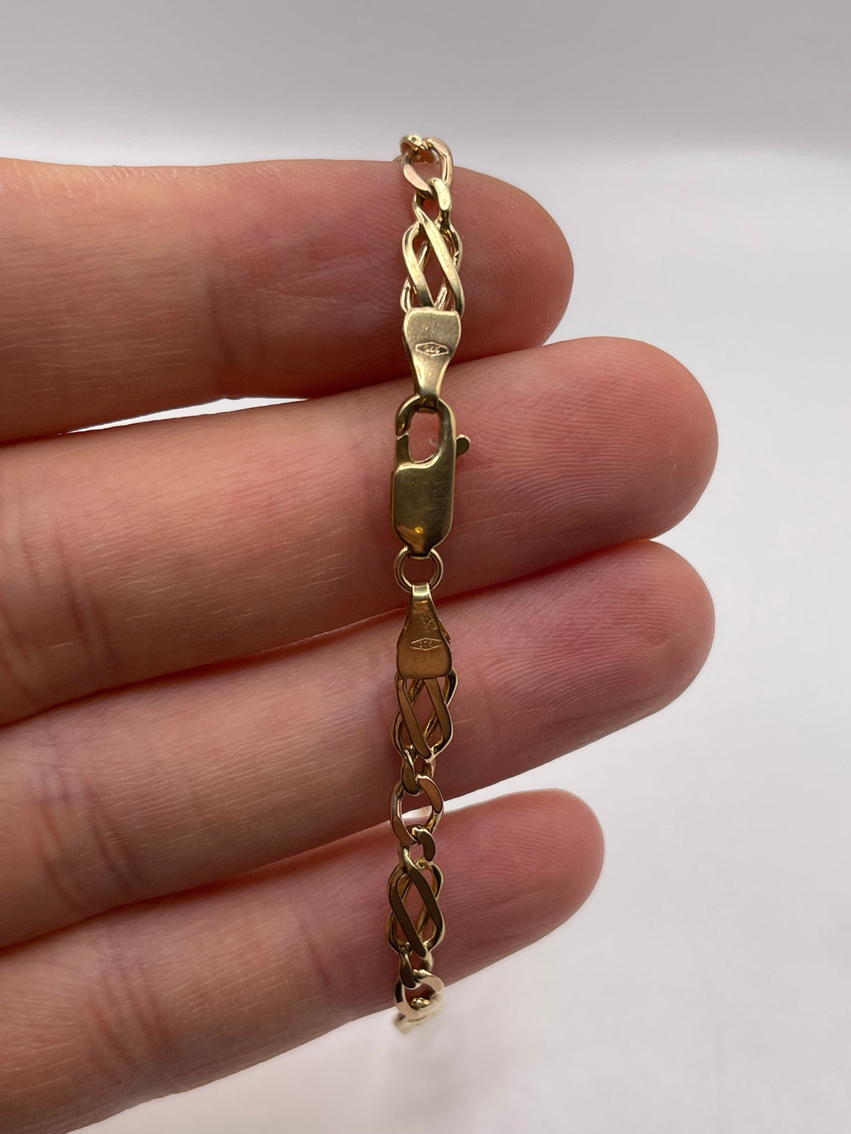 9ct gold bracelet