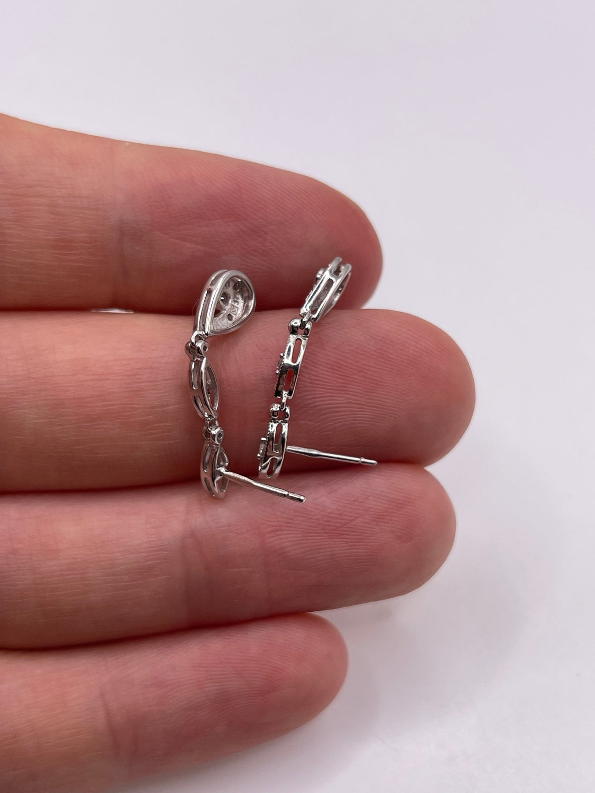 9ct white gold diamond earrings