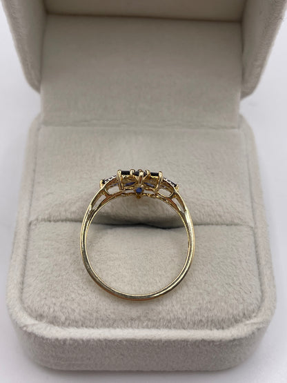 9ct gold kyanite and diamond ring