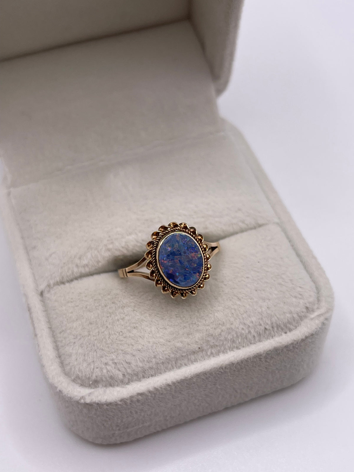 9ct gold opal doublet ring