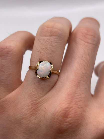 9ct gold opal ring