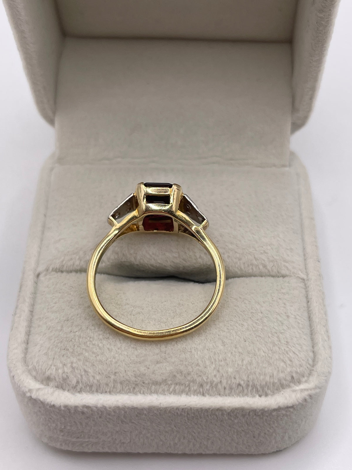 18ct gold platinum garnet and diamond ring