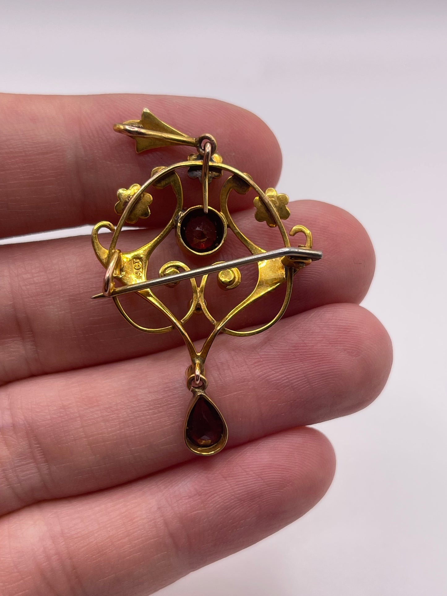 Antique 9ct gold garnet and pearl pendant / brooch