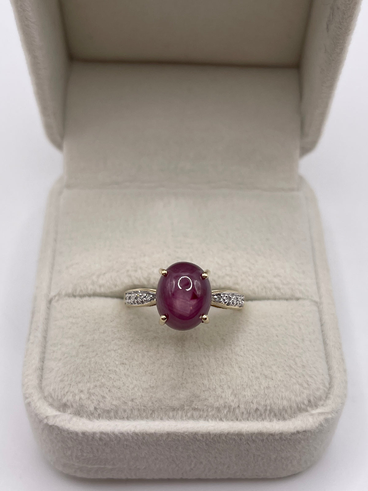 9ct gold star ruby and diamond ring