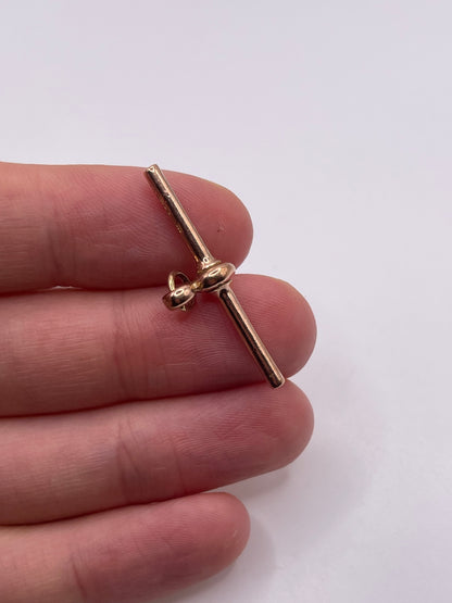 9ct rose gold t bar pendant
