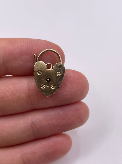 9ct gold padlock 8