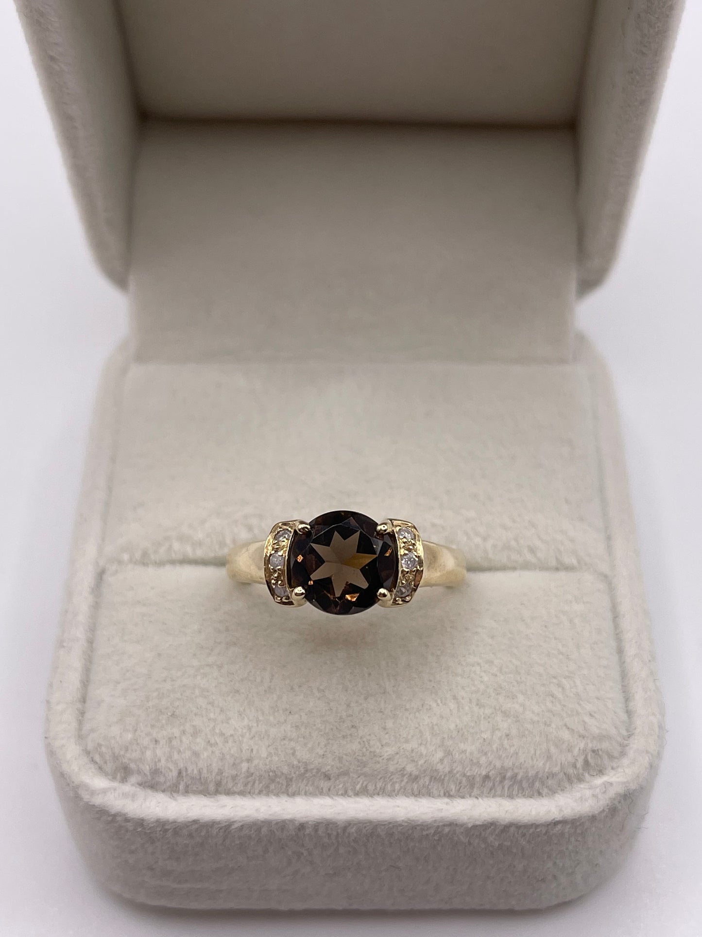 9ct gold Smokey quartz and diamond ring