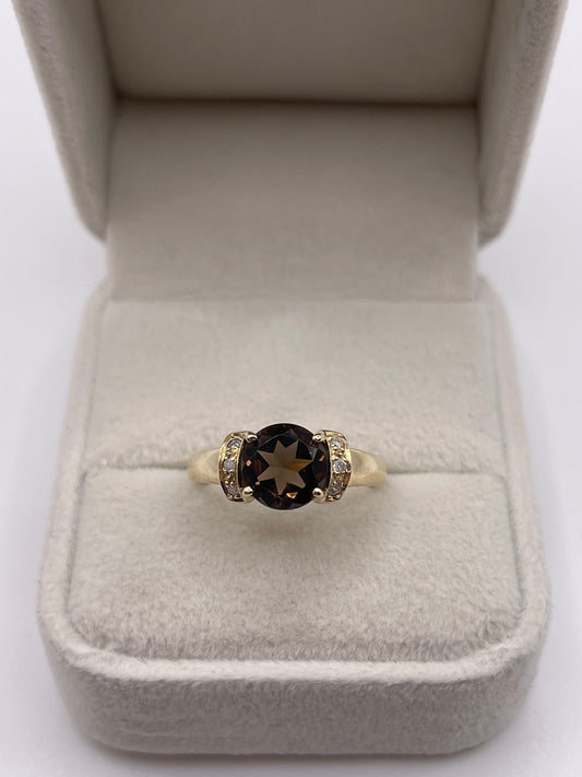 9ct gold Smokey quartz and diamond ring