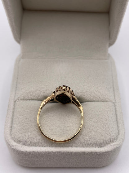 9ct gold pearl and garnet navette ring