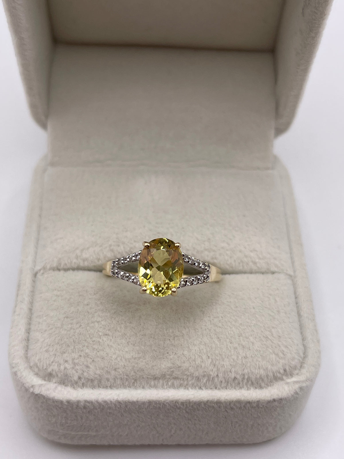 9ct gold lemon quartz and zircon ring