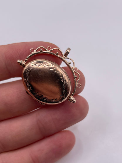 9ct rose gold locket pendant