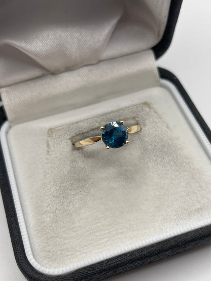 9ct gold teal topaz ring