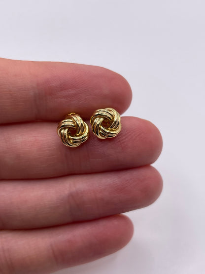 9ct gold knot earrings