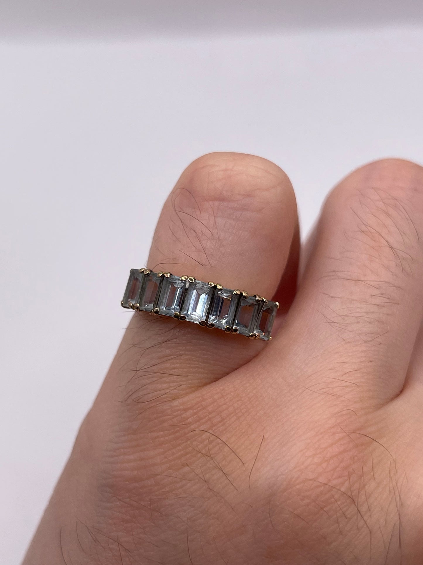 9ct gold aquamarine ring