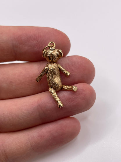 9ct gold articulated bear pendant