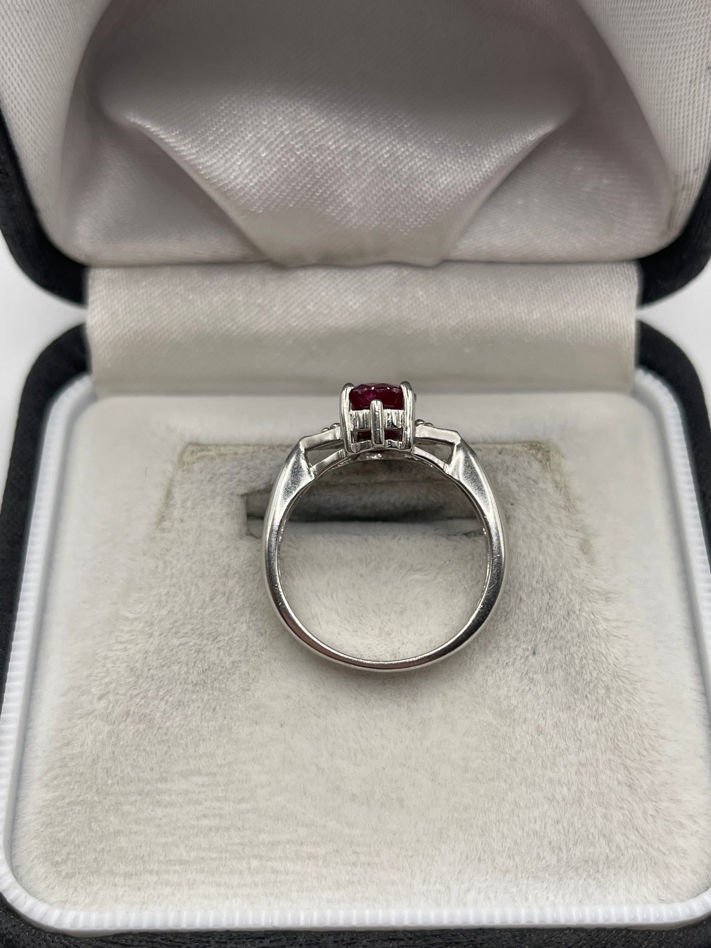 9ct white gold ruby and diamond ring