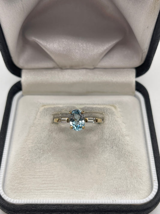 9ct gold topaz ring