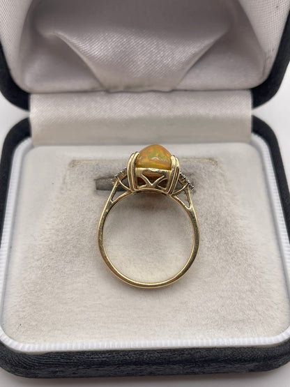 14ct gold opal and diamond ring