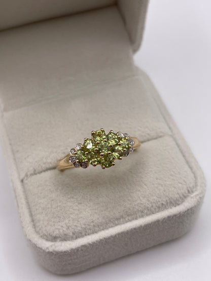 9ct gold peridot and diamond ring
