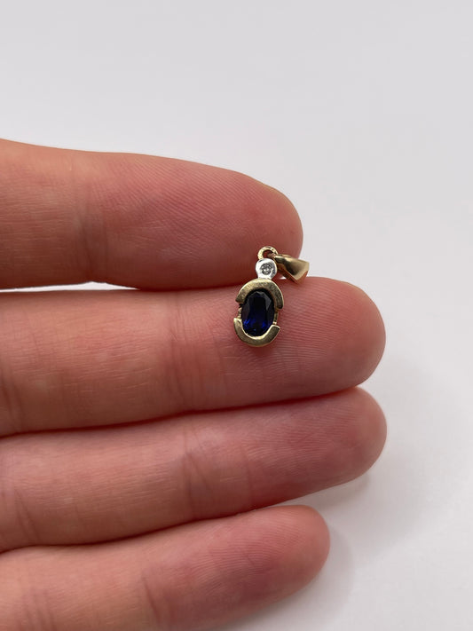 9ct gold sapphire and diamond pendant