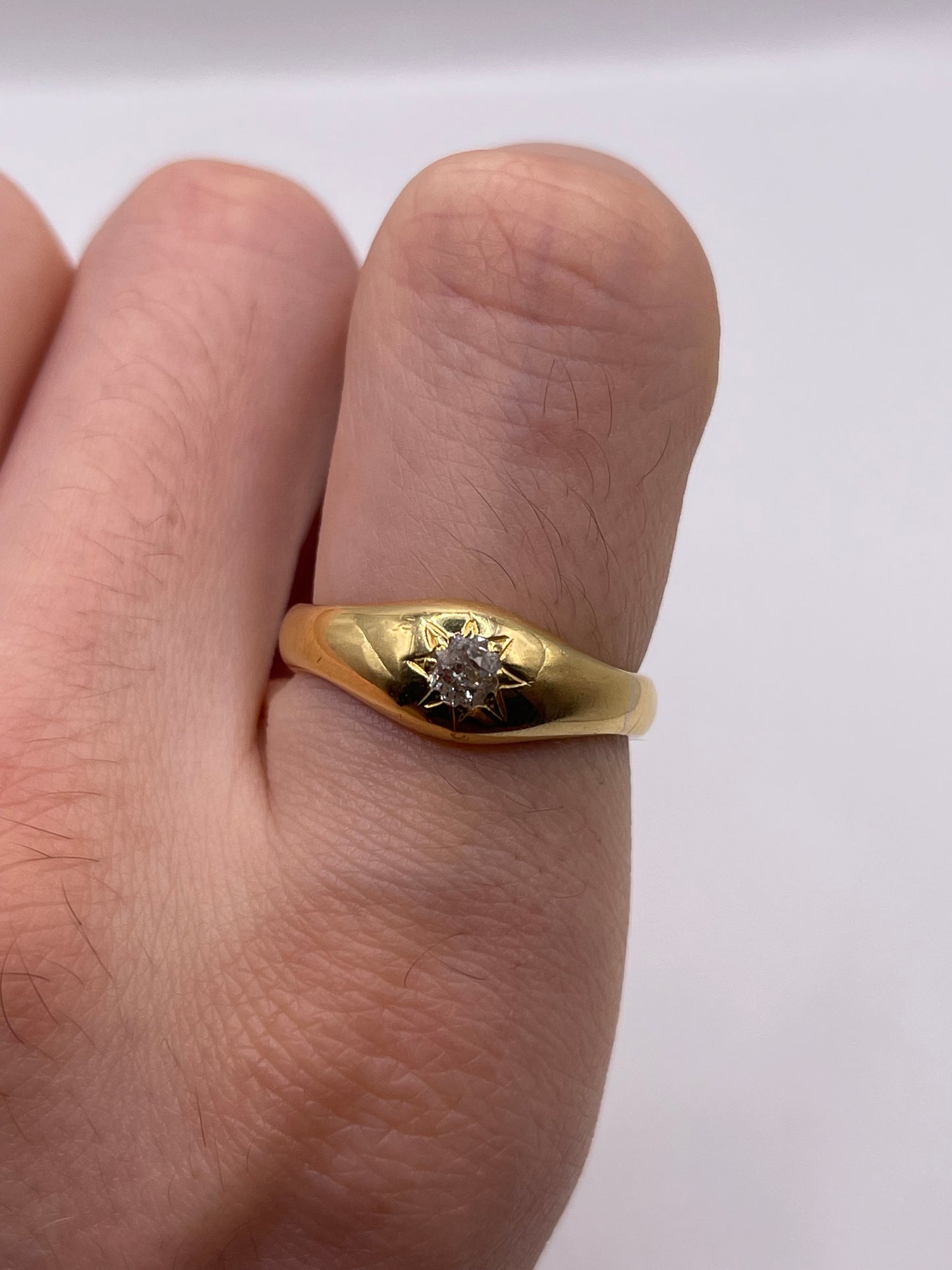 Antique 18ct gold diamond gypsy ring